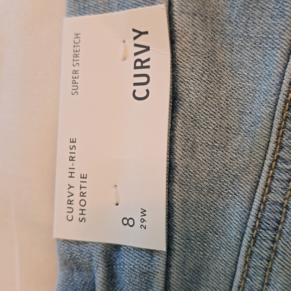 American Eagle Curvy Hi Rise Shortie - Picture 3 of 4